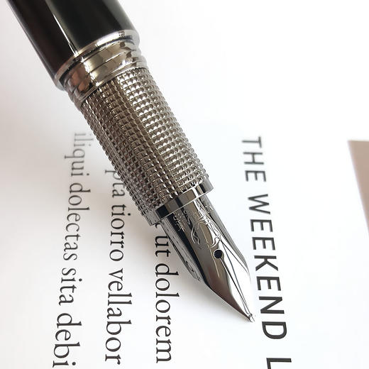 【闲置未使用】Montblanc万宝龙105654黑色星际行者墨水钢笔 M尖 260224TH19 商品图3