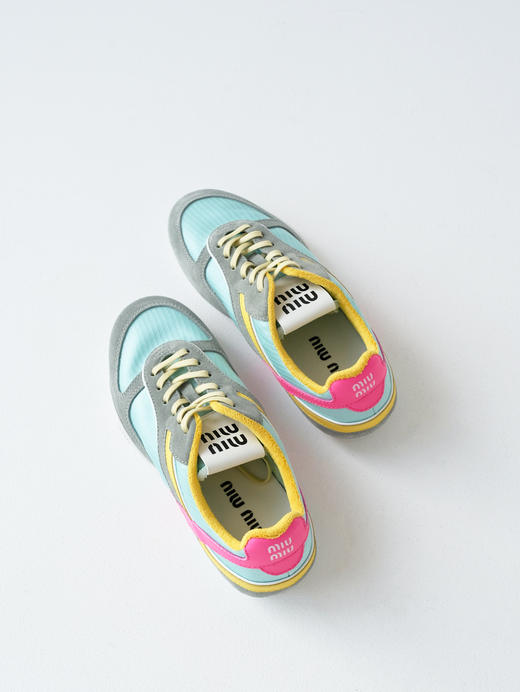 缪缪Gymnasium绒面革彩色饰带徽标压花圆头系带低帮生活休闲鞋（DBG） 商品图8