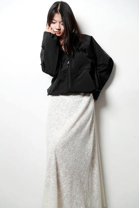 高原徒步软壳，重工防水冲锋衣。户外压胶运动式加绒夹克C101958