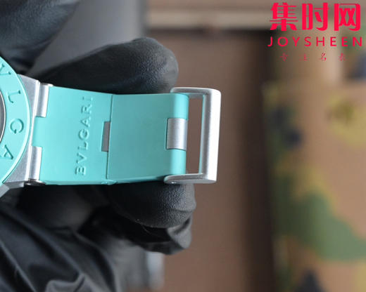 宝格丽Aluminium系列 以"铝+橡胶"的创新材质组合重新定义奢华运动 男士腕表 表径40mm 商品图7