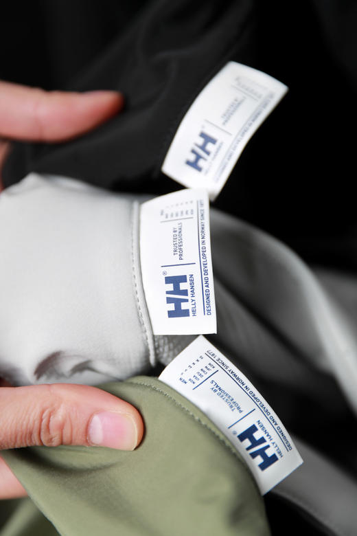 高原徒步软壳，重工防水冲锋衣。户外压胶运动式加绒夹克C101958 商品图1