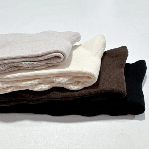 【任选2件立减20元】袜尖尖 四季款女士堆堆长袜 四双装 赛络纺长绒棉，触感顺滑舒爽；A类标准7A抗jun，舒适耐穿不勒脚 商品图7