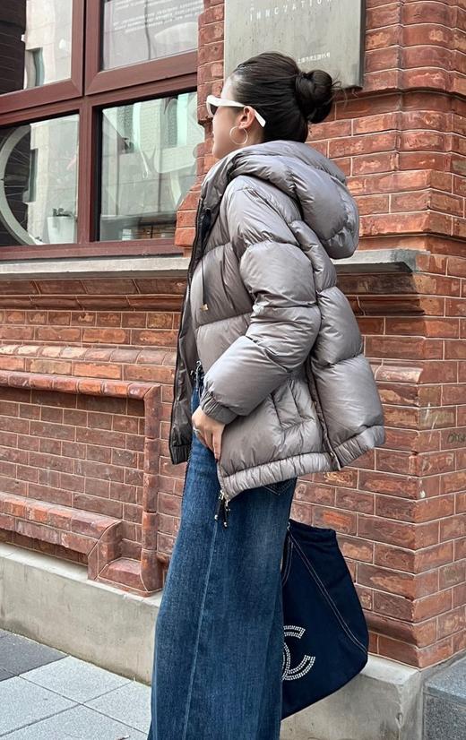 女款抽绳连帽羽绒服 商品图3