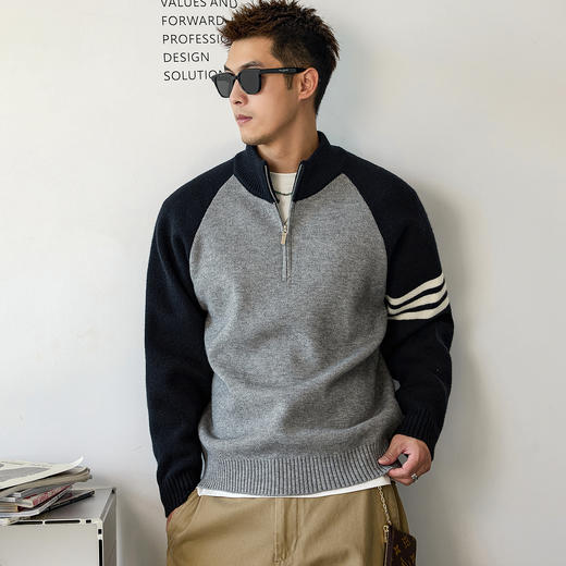徐太浪【拼色三条横 拉链立领】套头毛衣男秋冬休闲通勤针织上衣 商品图1