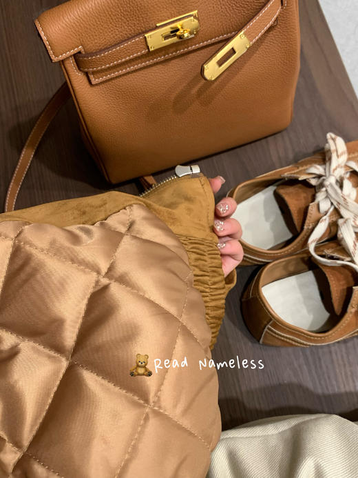 Read Nameless /Miu系羊羔毛领麂皮棉服 2025/10/20 商品图9