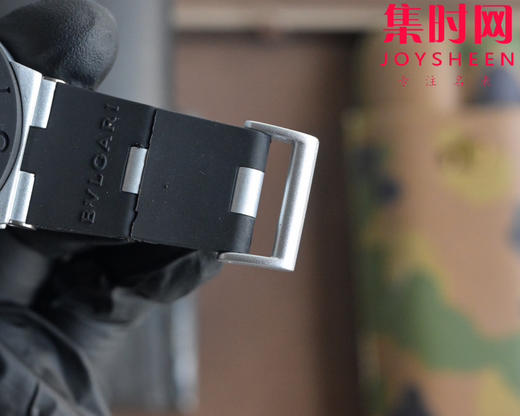 宝格丽Aluminium系列 以"铝+橡胶"的创新材质组合重新定义奢华运动 男士腕表 表径40mm 商品图7