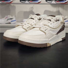 李宁女子滑板鞋低帮板鞋AGCU036-6