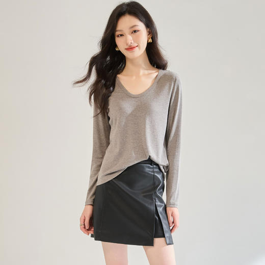 2025秋装新款修身长袖T恤简约通勤百搭圆领显瘦上衣打底衫！ 商品图4
