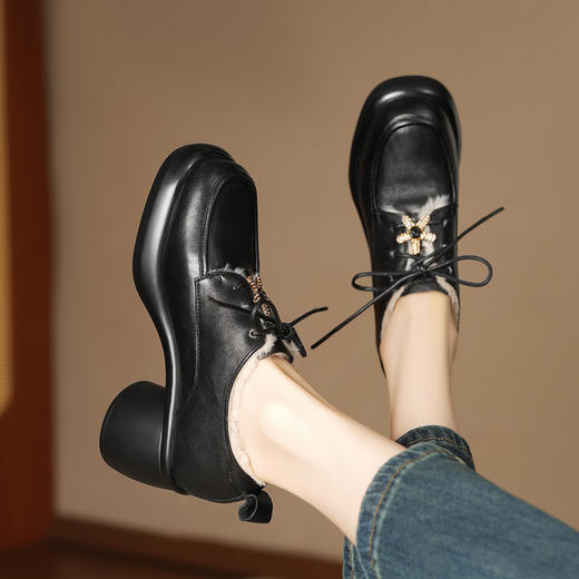 【预售5天】秋冬新款羊皮系带深口单鞋女英伦风圆头厚底粗跟乐福小皮鞋女MLD&AM827 商品图1