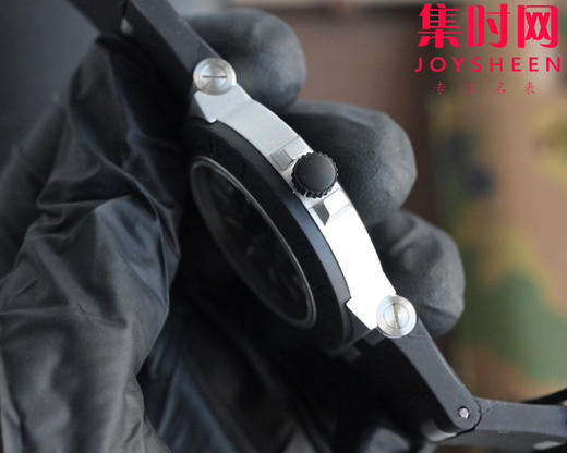 宝格丽Aluminium系列 以"铝+橡胶"的创新材质组合重新定义奢华运动 男士腕表 表径40mm 商品图5