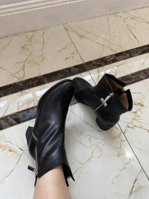 1018-5巨好穿 off 进口牛皮 手工攀楦 内外底全皮 再贴底片 双侧拉链 奔跑短靴 准码选 商品图9