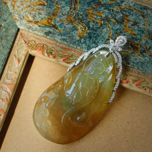 岁月拾遗 蜜糖冰黄 18k镶钻观音吊坠 商品图0