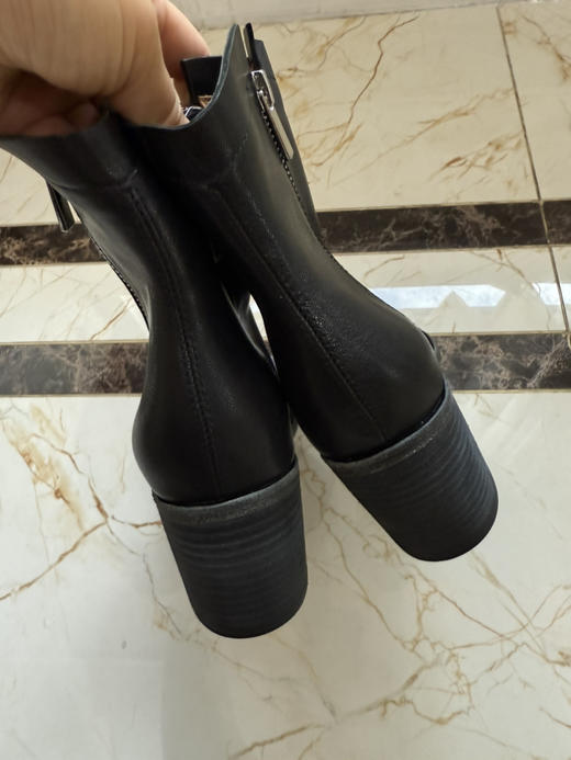 1018-5巨好穿 off 进口牛皮 手工攀楦 内外底全皮 再贴底片 双侧拉链 奔跑短靴 准码选 商品图4