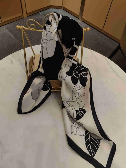 优品堂『迷缀』70×70桑蚕丝方巾 商品图11