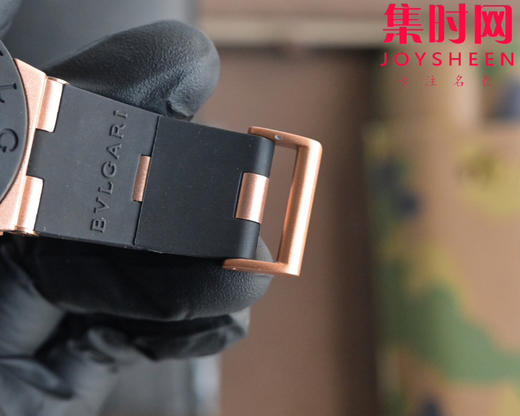 宝格丽Aluminium系列 以"铝+橡胶"的创新材质组合重新定义奢华运动 男士腕表 表径40mm 商品图7
