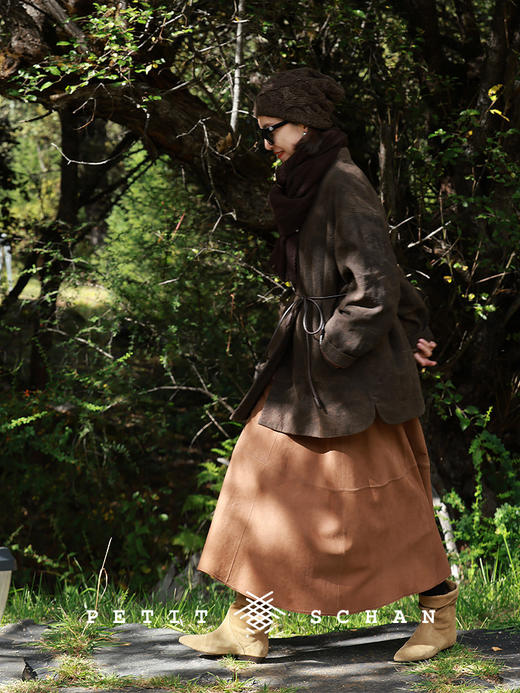 PETIT SCHAN小闪 CLO#927 Autumn Leaf Avenue 落叶大道 进口磨面哑光感正绒牛皮半身长裙 商品图2