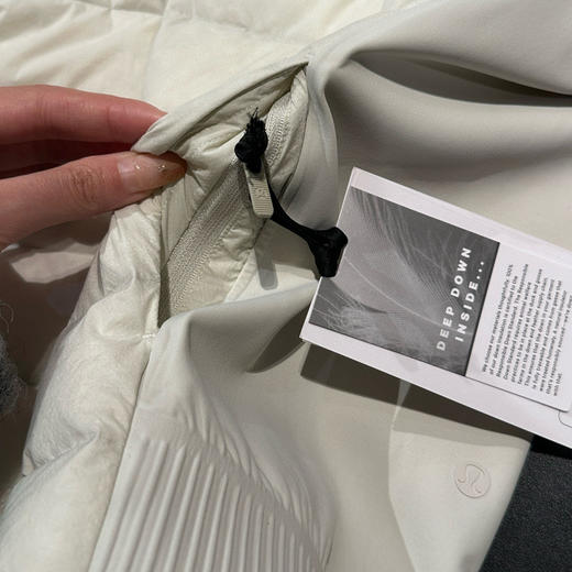 原单lu轻薄羽绒服101601 商品图5