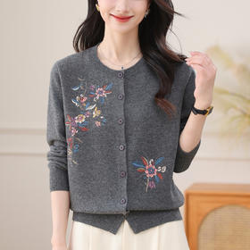 QF 62-743A圆领洋气绣花外套羊毛开衫宽松上衣