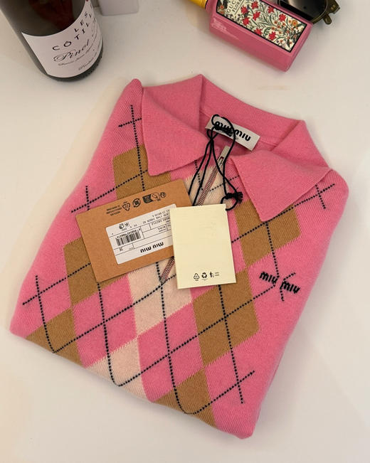 原版miu菱格限定粉𝐩𝐨𝐥𝐨领针织衫101810 商品图7