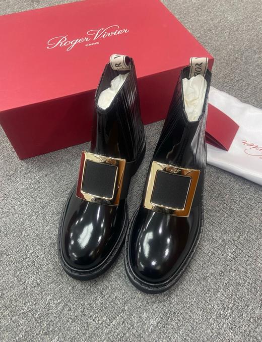 女款金扣短靴 商品图0