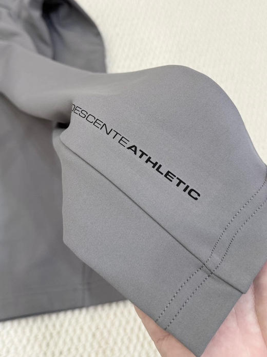 原单正品 DST迪桑特TRAINING系列秋冬加绒打底保暖长袖，
颜色：黑色 灰色 藏蓝色  
尺码：mlxlxxl 商品图5