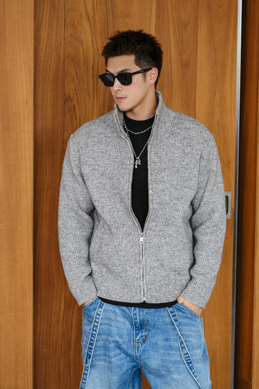 徐太浪【1000g重磅 保暖】灰色开衫毛衣男秋冬大码休闲针织衫外套 商品图4