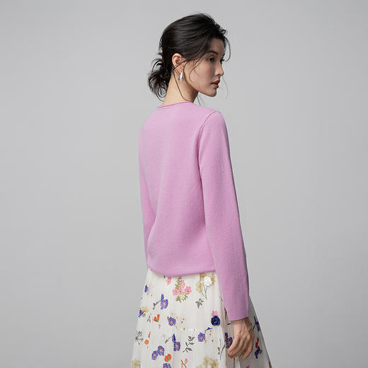 【林栖设计小店】（现货）【手工钩花】绵羊毛毛织上衣2025春季新款优雅V领毛衣女G1961203 商品图4