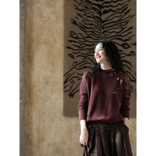 牧衣游原创 进口牦牛绒毛织混纺毛织套头衫手工刺绣软糯亲肤 小阁 商品图3