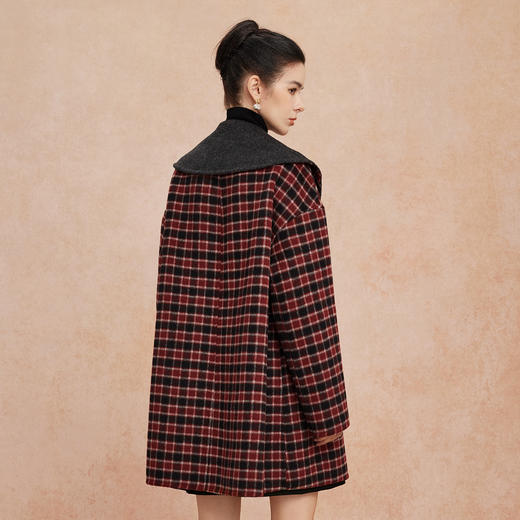 QH916斯尔丽25新款轻薄双面格子宽松流苏大翻领时尚大衣 商品图1