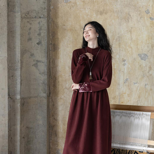 牧衣游原创 手工刺绣棉质连衣裙女柔软舒适随性显瘦宽松长裙 江南 商品图0