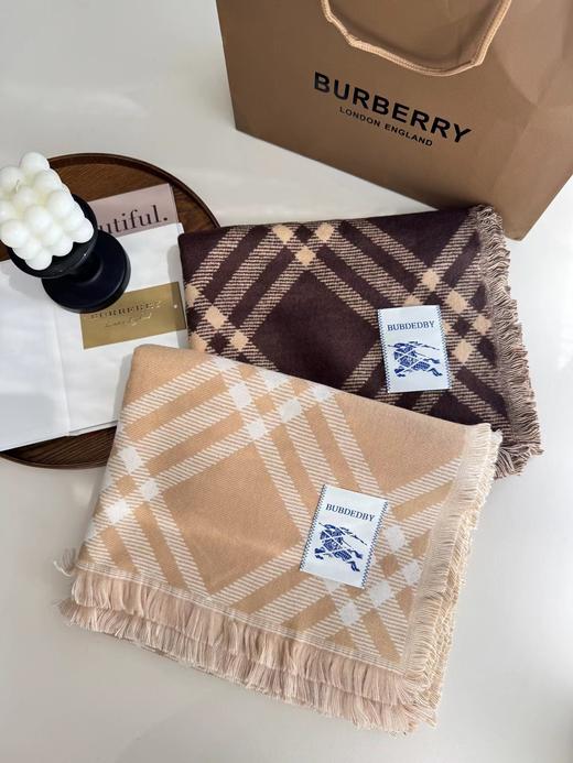 D102058低调的奢侈感！巨好搭配格纹羊毛围巾 商品图6