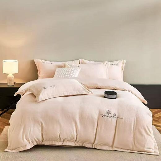 【满300减30】10楼恐龙 暖绒四件套 亦玫/200*230cm   吊牌价1380元   活动价299元 商品图1