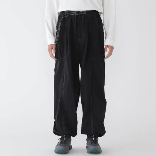 and wander crinkled nylon pants 盐缩尼龙自然褶皱锥形宽松长裤 商品图0