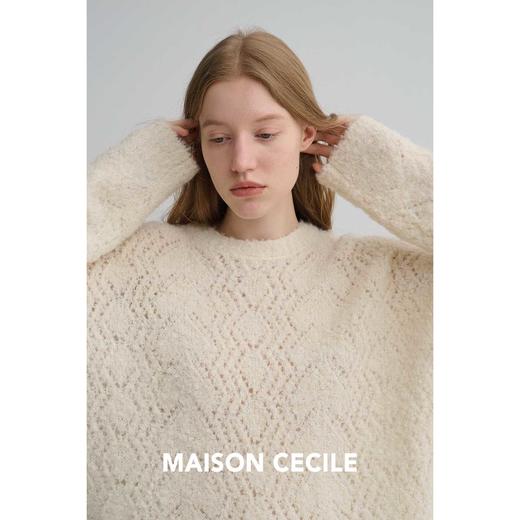 MAISON CECILE羊毛立体针织钩花镂空绒感软糯圆领针织毛衣 商品图1