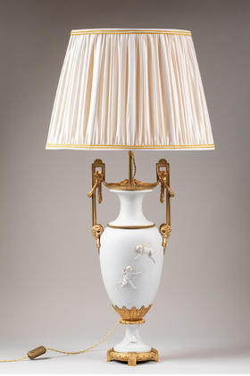 独角鹿西洋古董 19世纪末法国出品铜鎏金精雕装饰古典女神与天使主题素胎瓷花瓶台灯一对