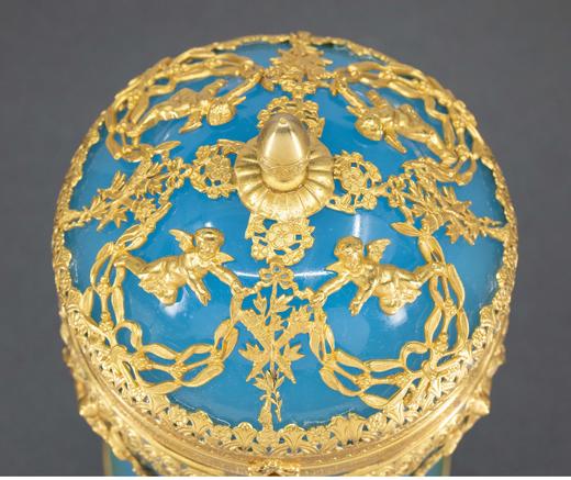 独角鹿西洋古董 19世纪法国出品新古典主义风格天使火炬主题铜鎏金精雕装饰蛋形蓝色欧泊水晶珍宝盒 商品图4