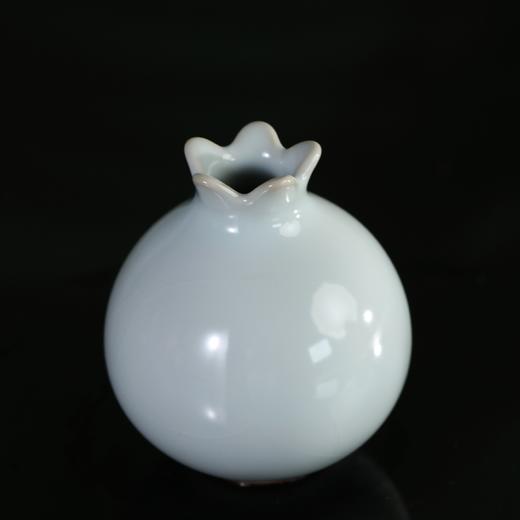 问鼎汝瓷/鼎峰系列/月白/老款/石榴瓶 商品图1