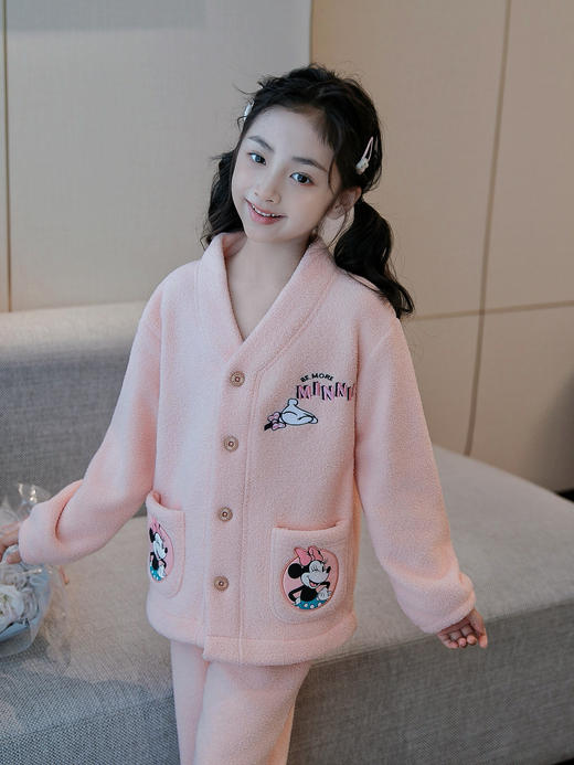 【迪士尼disney泡芙绒儿童居家服】这个款绝对要爆迪士尼A类儿童泡芙绒套装睡衣家居服 商品图9