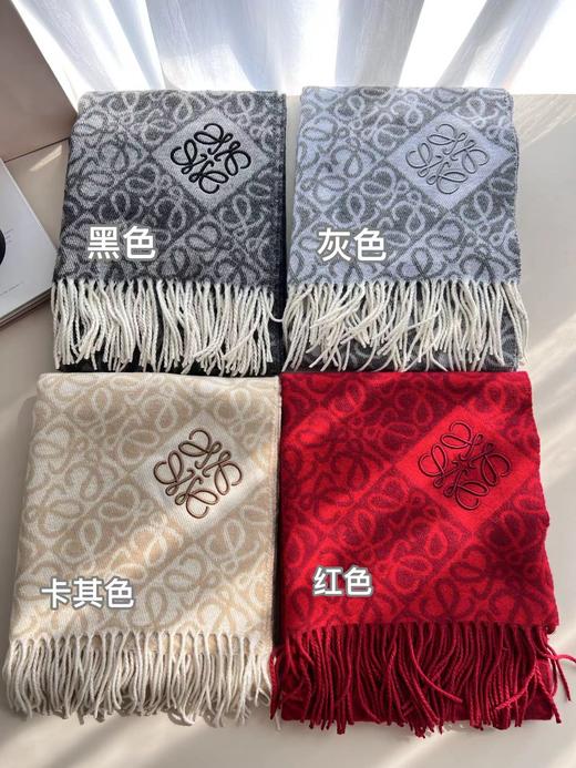 D102059满印LOGO风格设计细腻柔软中性款围巾 商品图3