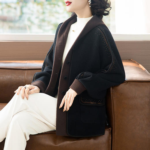妈妈秋装针织外套洋气时尚2025新款50岁中老年女秋冬加厚呢子大衣 商品图2