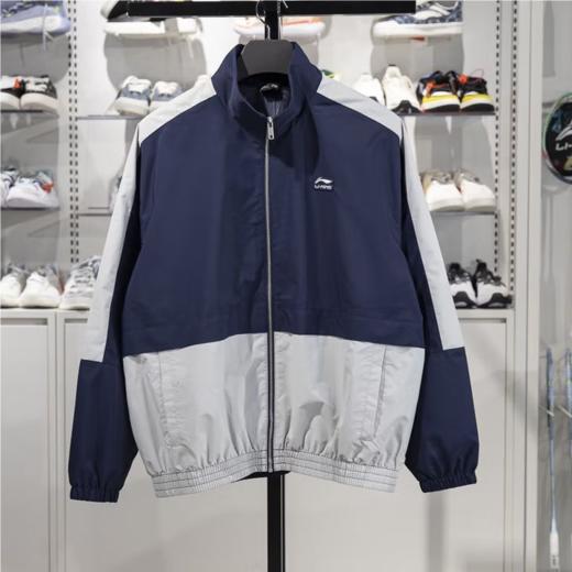 李宁男子2025春季防水透湿健身风衣运动外套AFDV177-2 商品图1