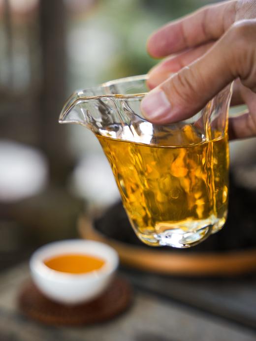 【冰岛老寨散茶】2013年冰岛老寨古树茶市面上根本找不到的好茶资源，每罐净含量：400克/罐 商品图0