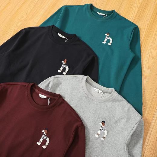 D102033秋冬新款休闲圆领上衣T恤男纯色通勤长袖卫衣 商品图1