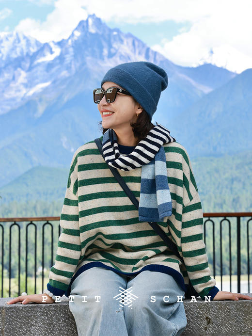 3000积分兑换 PETIT SCHAN小闪 出彩 纯羊毛彩点纱撞色条纹围巾 商品图4