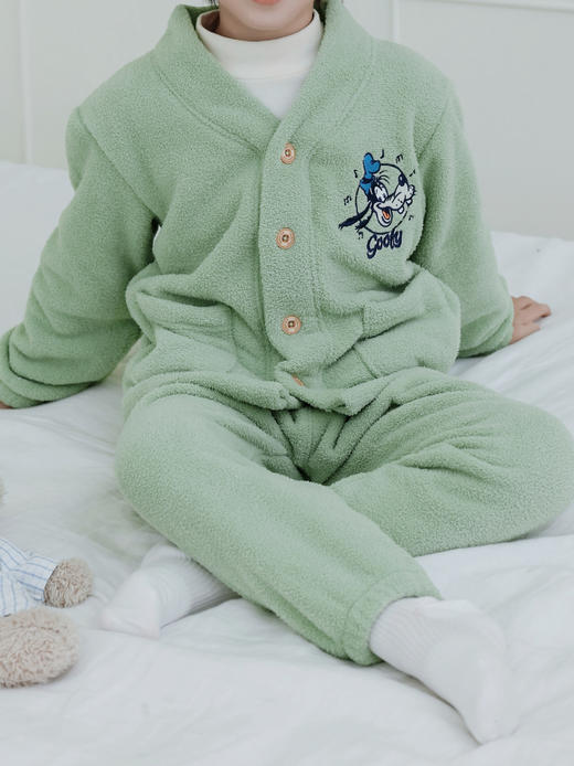 【迪士尼disney泡芙绒儿童居家服】这个款绝对要爆迪士尼A类儿童泡芙绒套装睡衣家居服 商品图5