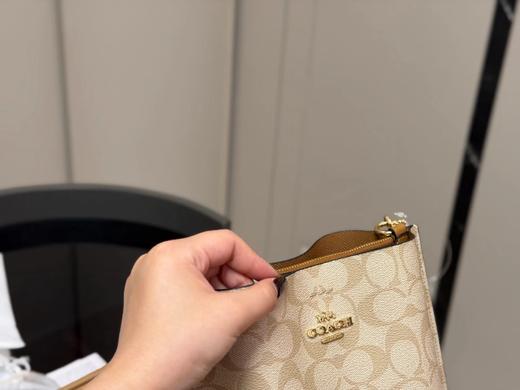 D102056拉链隔层手提腋下斜挎Mollie小号水桶包 商品图3
