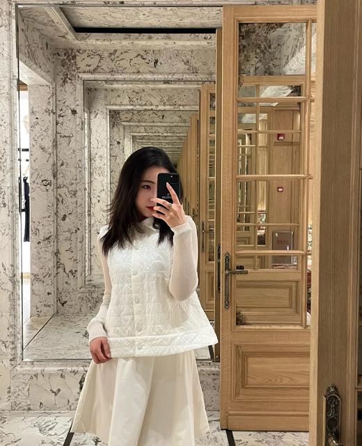 蒙口 2025新品A摆藤格纹棉服马甲 商品图3