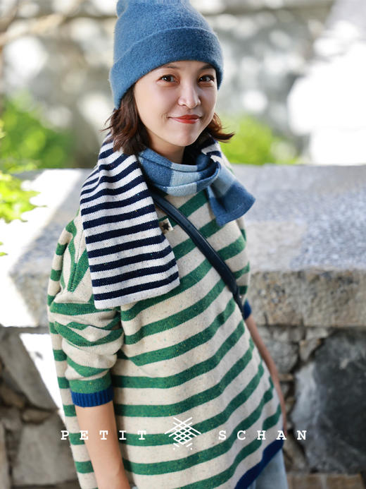 3000积分兑换 PETIT SCHAN小闪 出彩 纯羊毛彩点纱撞色条纹围巾 商品图0