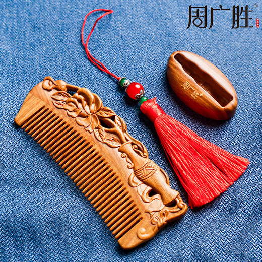 天然绿檀拼接雕花木梳花影按摩梳女士专用文创梳送女友礼物 商品图5