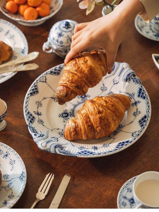 独角鹿西洋古董 20世纪丹麦皇家哥本哈根瓷窑出品“唐草”系列手绘植物主题茶具餐盘套件 商品图5